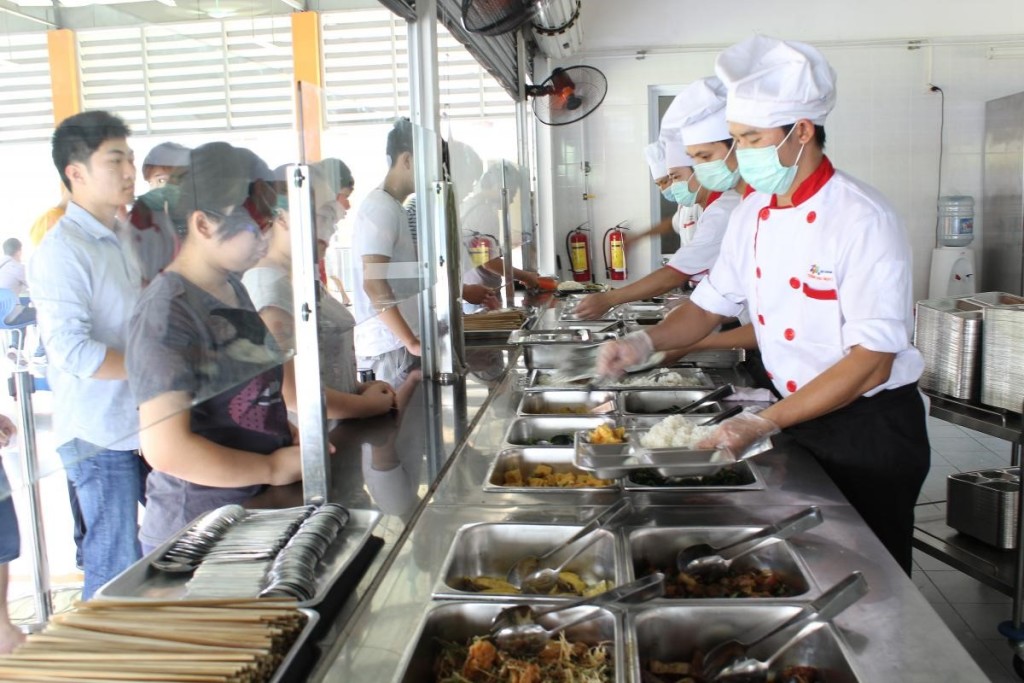 Điều kiện áp dụng thuế suất thuế GTGT 0% cho việc cung cấp dịch vụ ăn uống tại trụ sở của Công ty TNHH thiết bị tân tiến Sumiden Việt Nam